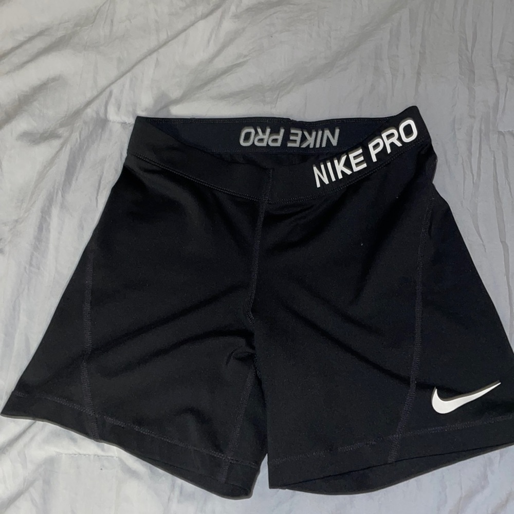 Size medium Nike spandex